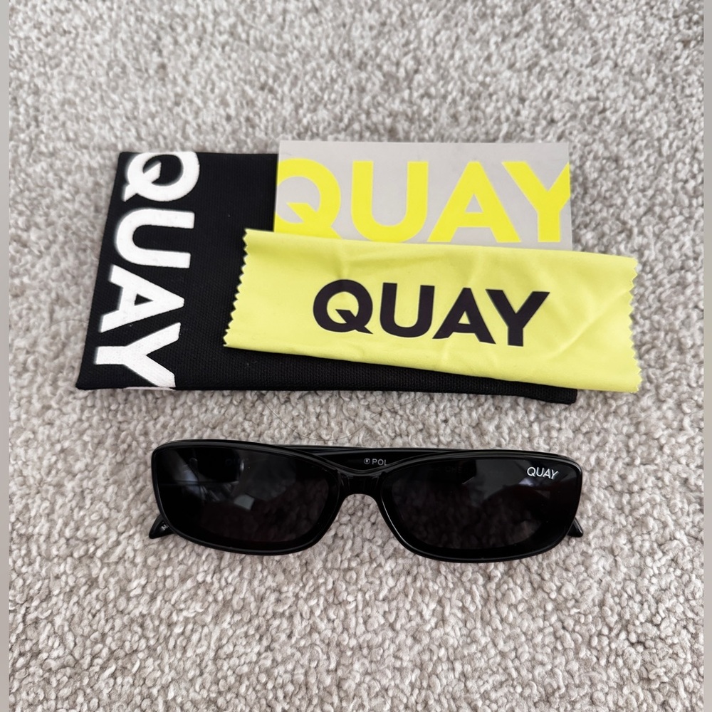 QUAY Vibe Check Black Polarized Sunglasses